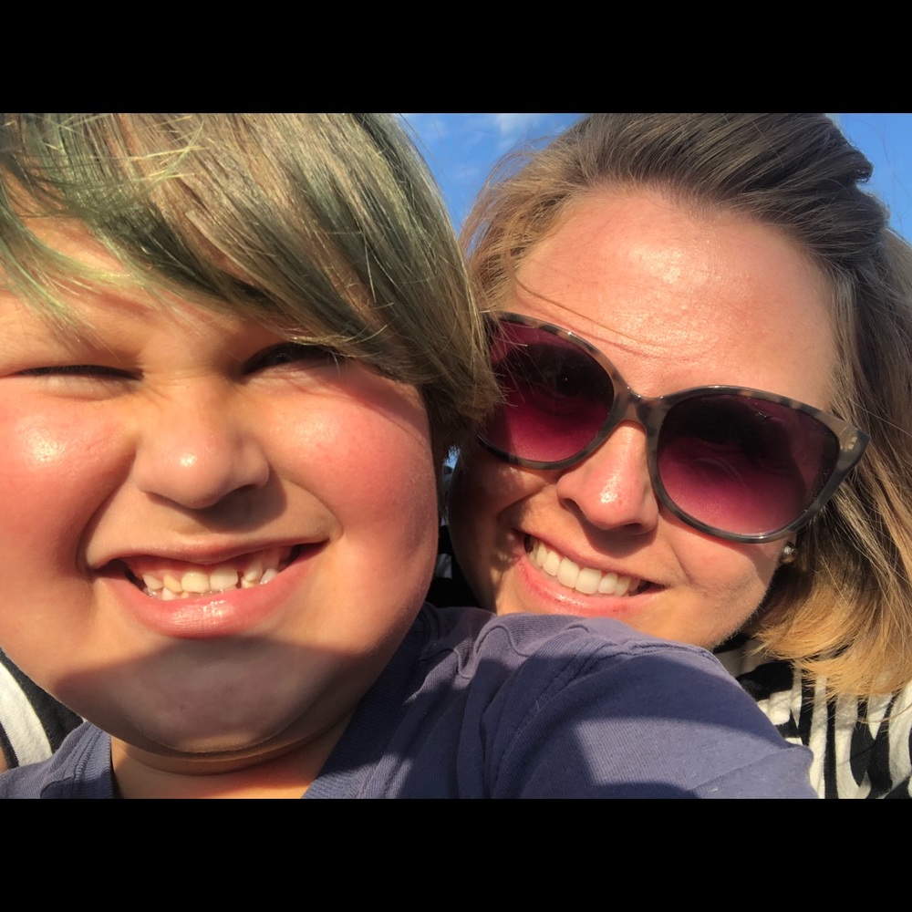 Meet your Posher, Dana